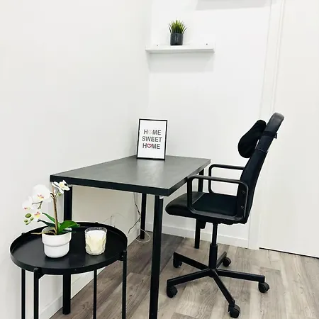 Studio, Great Location * Lisbon