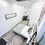 Studio, Great Location